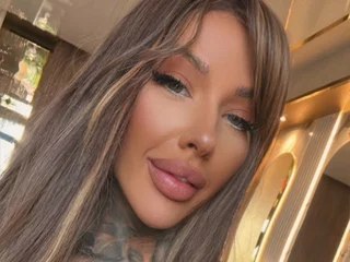 imScarletNoir webcam livesex profile in woman cams