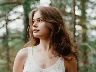 ZlataDiamonds Brown Eyes webcam from Ukraine